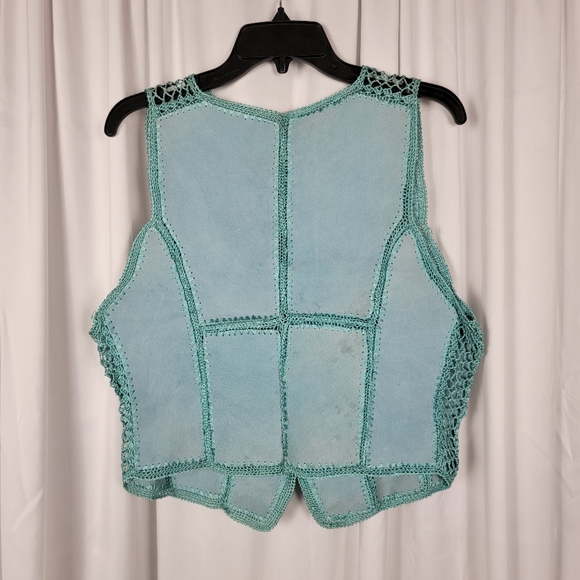 Vest - Picture 5 of 9